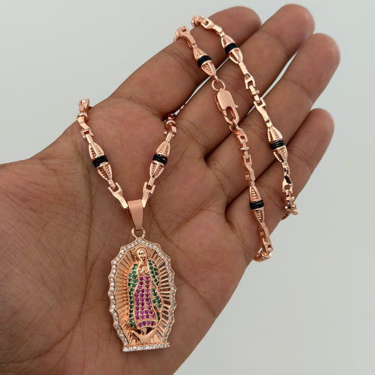 cadena Dubai con dije virgen de Guadalupe